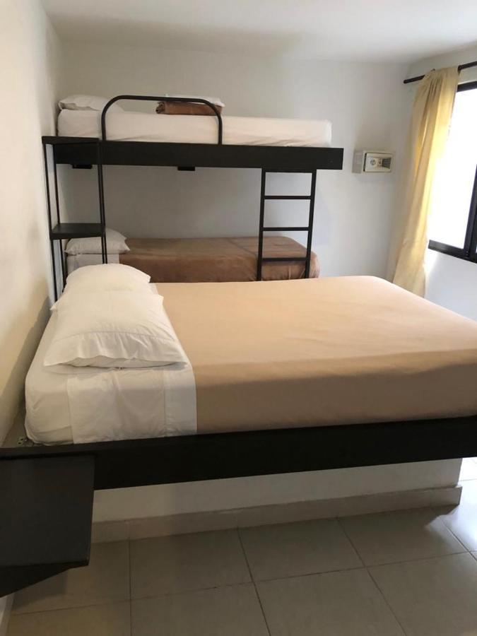 Casa Kiwi Hostel Medellín Buitenkant foto