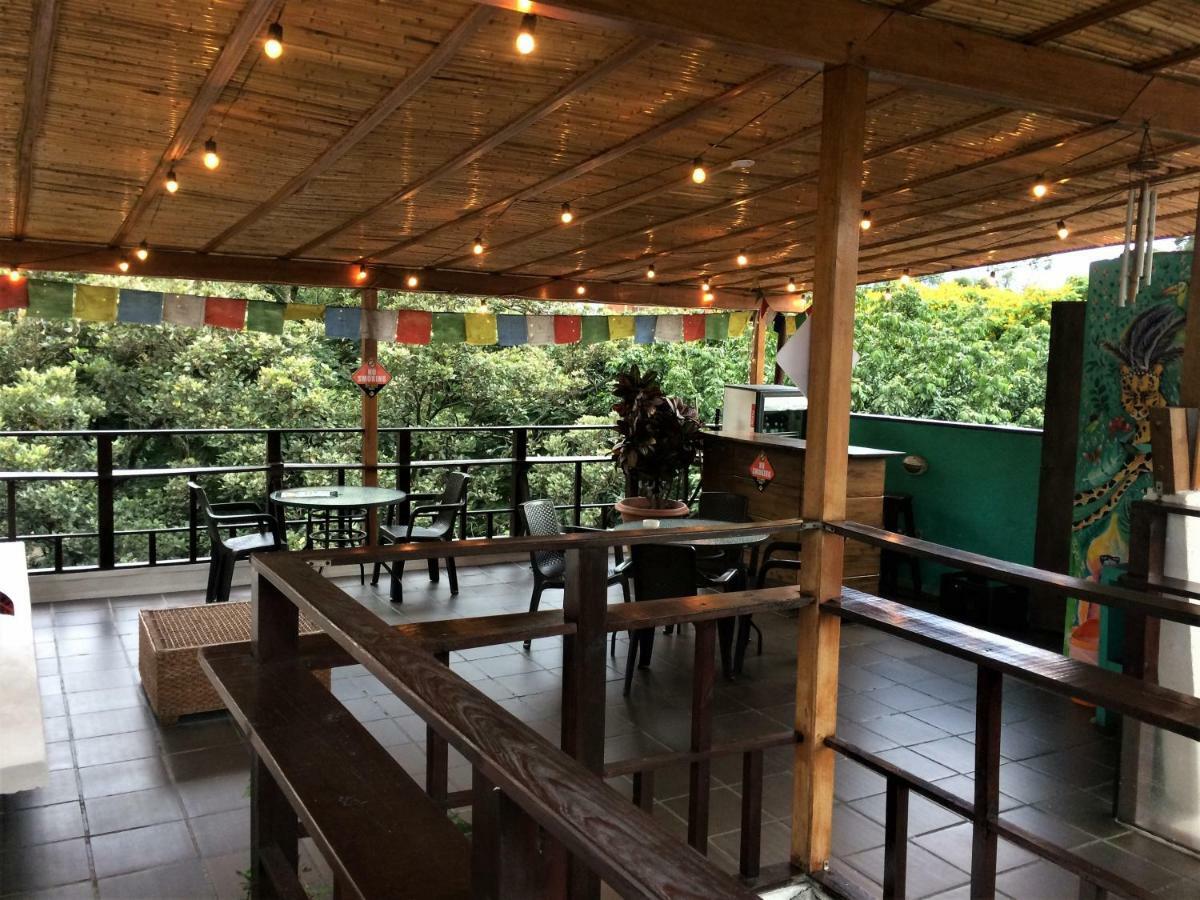 Casa Kiwi Hostel Medellín Buitenkant foto