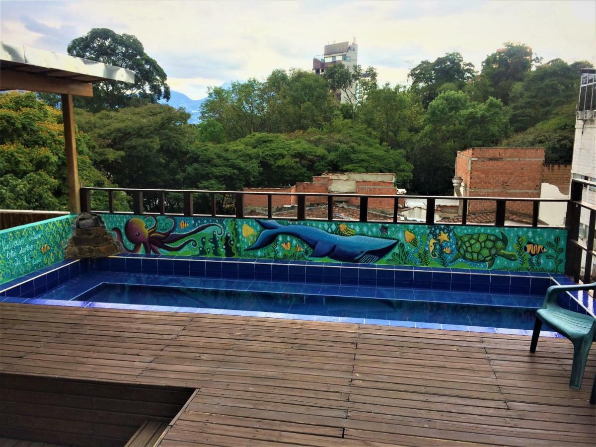 Casa Kiwi Hostel Medellín Buitenkant foto
