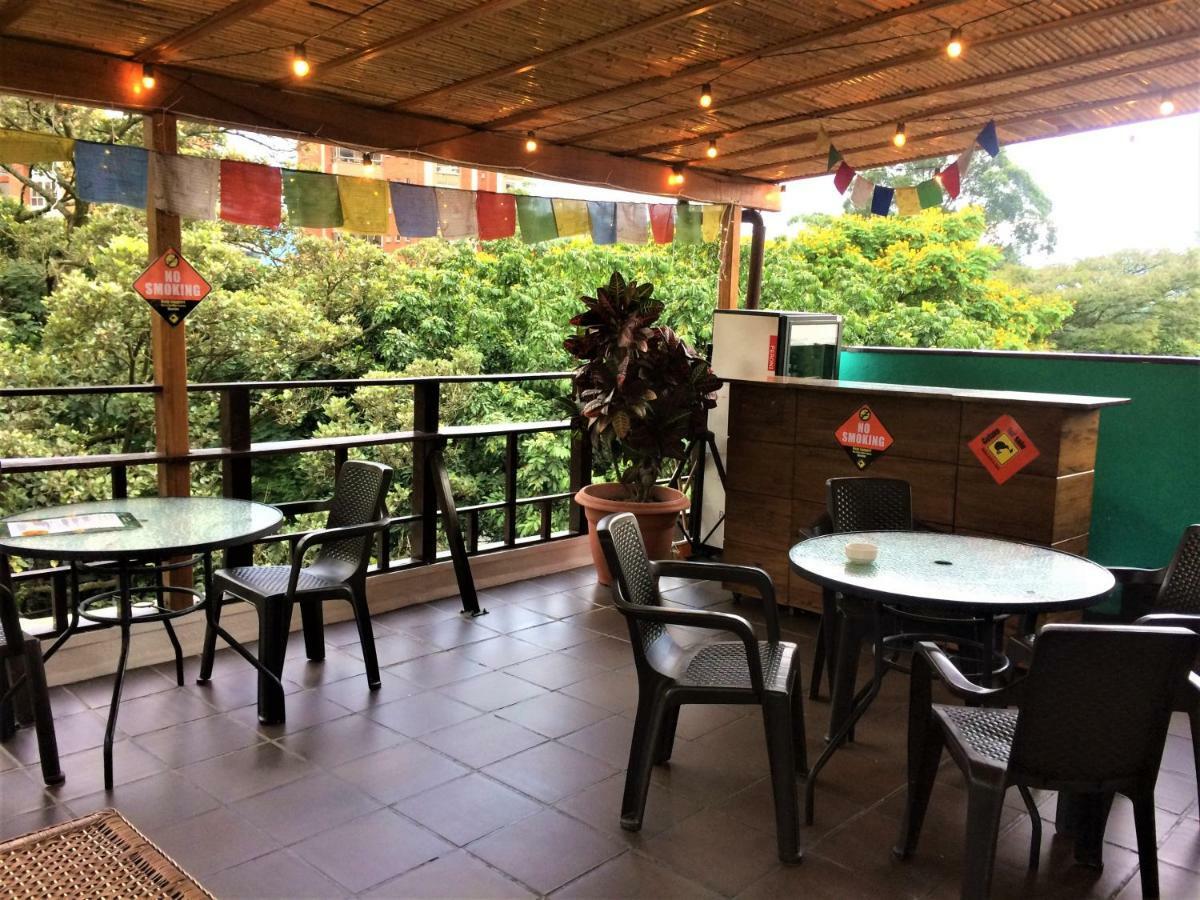 Casa Kiwi Hostel Medellín Buitenkant foto