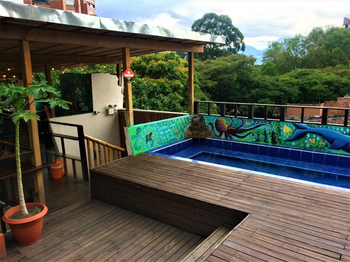 Casa Kiwi Hostel Medellín Buitenkant foto